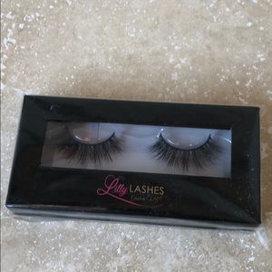 Lilly Lashes Miami